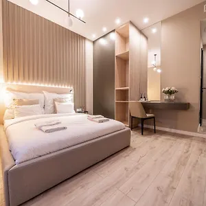  מלון Karoly Boutique Suites, Location By Bqa